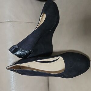 H&M Size Small  Black  Faux Wedges